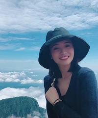 94年168CM的地产销售妹子征婚,养了2只猫咪