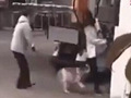 60斤大狗突然扑向女童