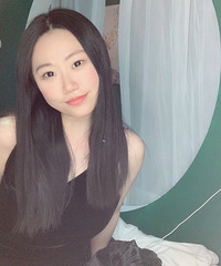 97年161CM的行政文员妹子征婚,希望对方28岁以内