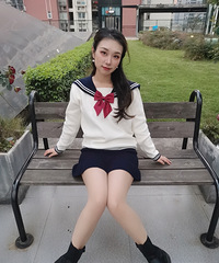 今天穿这样过女神节,重点是刚到的包包!