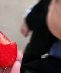 只吃草莓尖尖的男孩,未来会怎样?