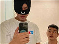 刘亚仁这是出柜了?