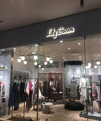 ͻȻ���֣��ܶ���ϵ��װƷ���ǲ��Ǵ󲿷ֶ����������ˣ�