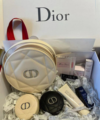 ���ҿ����ж�����Ϊ�������ױ����������һ�׻�ױƷ