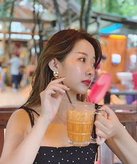 90年158CM事业单位的硕士小姐姐征婚,希望对方独立自主