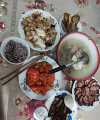 我的独居生活平淡如水,最近报名了中级,得开始备考了