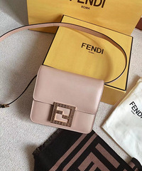 FENDI����ֻС�ڰ���Ҳ̫�ٴ��ˣ��ص���ССֻ��������