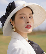 92年164CM硕士金融业单亲妈妈征婚