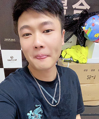 32岁180CM的哥子征婚,从事娱乐管理的工作