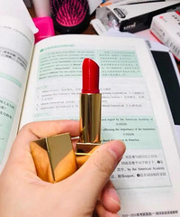 一支口红开封后可用的最长时间