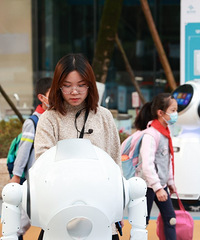 93年156CM的硕士女教师征婚,希望对方身高173及以上