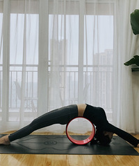 95年155CM的天蝎座平面设计师征婚,兼职瑜伽老师