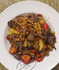 相亲眼看一天要结束一个都没加上,于是我走向一个小哥哥...