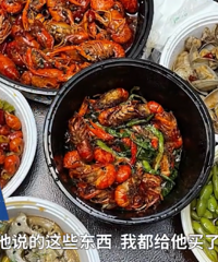 外卖送了7道菜,有6道菜都是假的