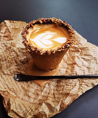 �򿨾������ϻ�������꣬���濧�����ճ���Ƭ