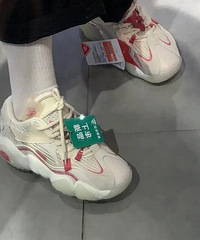 国产-品牌-匹克也做的很好了,鞋子上脚巨舒服!