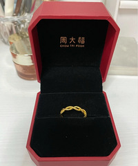 又双叒买周大福金戒指了!很百搭哦!