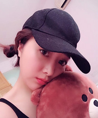 93年162CM的双子座妹子征婚,自己有财务公司