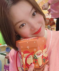 26岁158CM做生意的妹子征婚,希望对方身高173以上