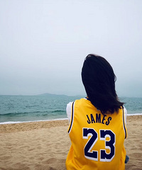 92年机场工作的双子座妹子征婚,希望对方有稳定的工作