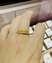 �����ж����̲�ס�������˹ŷ���𹿰���ָ��ins������