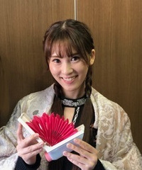 89年162CM的央企财务小姐姐征婚,希望对方身高168以上