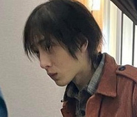 ����Ȼ���������µ�Ӱ��һ����˳��