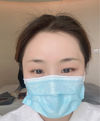 纹眉了!每天戴口罩工作的我,依然英姿飒爽