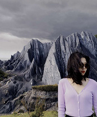 95年163CM国有银行工作的妹子征婚,希望对方工作稳定