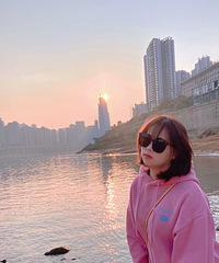 94年158CM的天秤座妹子征婚,从事美容护肤工作