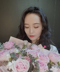 94年165CM的双鱼座广告营销经理征婚,希望对方本科及以上