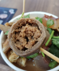 �����ž�Ȼ�ֿ���һ�ҺóԽ֣���С�ԳԵ���