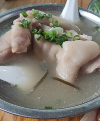 ����һ����ڼ������㻨�����кóԵİ׶��շʳ�