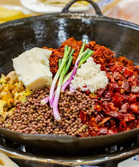 ��һ���̲�Ǯ���ҳԵ���5��6�صĵص������ϻ��