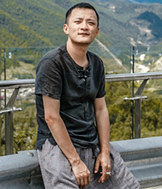 86年173CM哥子征婚,从事直播行业