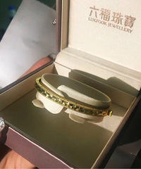 六福这款金手镯太香了,一眼相中