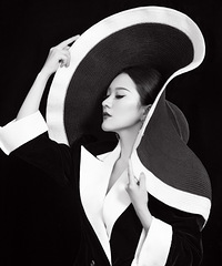 95年上市公司的妹子征婚,希望对方成熟稳重、工作上进