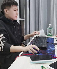 91年172CM的摩羯座小哥征婚,有自己的工作室