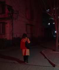 重返职场的“背奶妈妈”:在卫生间、库房吸奶,最怕被同事撞见