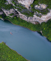 һûȥģǼСڵܱߵأˣ¶࣬