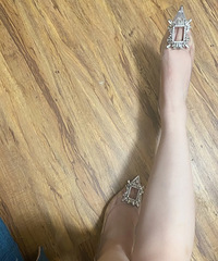 ˼��ͼ�¿�͸���߸�Ь��Ҳ̫�ÿ��ˣ�