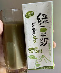 拼夕夕买的绿豆沙饮料,好好喝哦