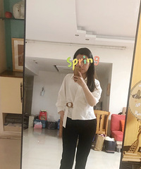 换风格了,越来越喜欢通勤简约风,配色简简单单。