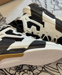 û����������ɫ����̤�����ɫҲ����������һ���һ˫������