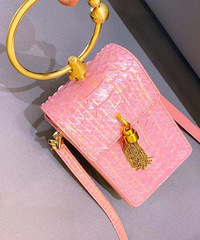 ������ƶ���Ů��Ҳֵ��ӵ�е��ֻ�����С���ָ߼�