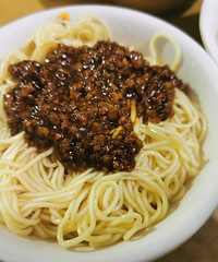 ����Ŀ�кóԵ�����С�棬·������������