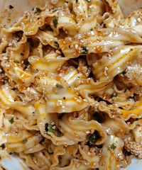 ����ˮ���װ�棬��Գ���������������Ǿ�����