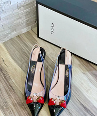 Gucci��ݮ��ڵ͸�Ь�����촩���Сȹ�ӻ�����