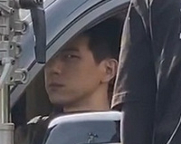 ż��������������·�ĵ�Ӱ