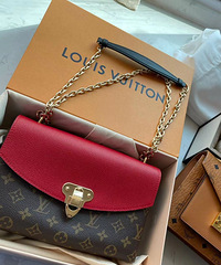LV Saint Placide这款包现在还有人买吗?